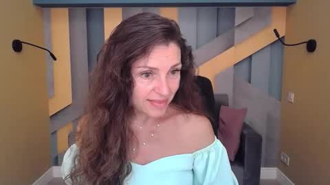 Snapshot of ellalongs chatting on September 13, 2025, 11:32 am EllaLongs online show from September 13, 2025, 11:32 am