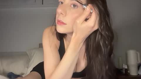 Snapshot of elle67 chatting on November 4, 2025, 10:25 am Elle67 online show from November 4, 2025, 10:25 am