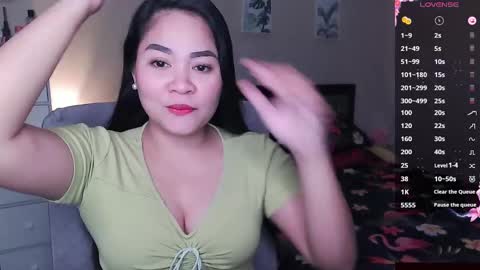 Snapshot of elleelle123 chatting on December 14, 2024, 2:12 am Ann online show from December 14, 2024, 2:12 am