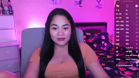 Snapshot of elleelle123 chatting on December 23, 2024, 5:06 am Ann online show from December 23, 2024, 5:06 am