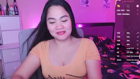 Snapshot of elleelle123 chatting on December 29, 2024, 1:45 am Ann online show from December 29, 2024, 1:45 am