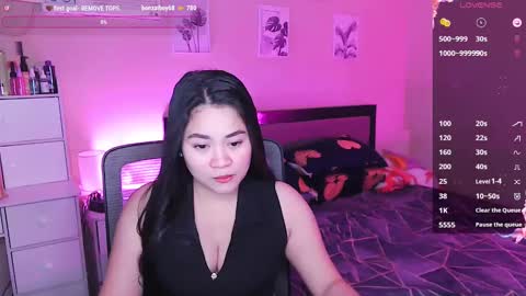 Snapshot of elleelle123 chatting on January 25, 2025, 1:43 am Ann online show from January 25, 2025, 1:43 am