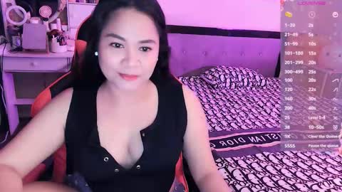 Snapshot of elleelle123 chatting on September 11, 2025, 11:32 am Ann online show from September 11, 2025, 11:32 am