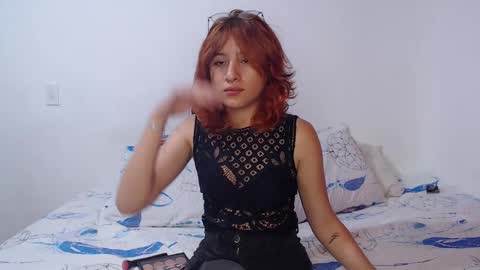 Snapshot of ellie_andy19 chatting on February 3, 2025, 3:42 am kev  dani online show from February 3, 2025, 3:42 am