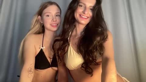 Snapshot of elliemore chatting on November 13, 2025, 7:13 pm Elizabeth or you can call me Ellie online show from November 13, 2025, 7:13 pm