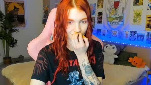 Snapshot of elly_milas chatting on December 13, 2024, 5:49 am Elly     Fansly  online show from December 13, 2024, 5:49 am