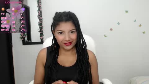 Snapshot of elly_willis chatting on December 6, 2024, 8:18 pm Elly online show from December 6, 2024, 8:18 pm