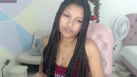 Snapshot of elly_willis chatting on December 30, 2024, 12:43 am Elly online show from December 30, 2024, 12:43 am