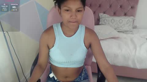 Snapshot of elly_willis chatting on September 9, 2025, 7:02 pm Elly online show from September 9, 2025, 7:02 pm