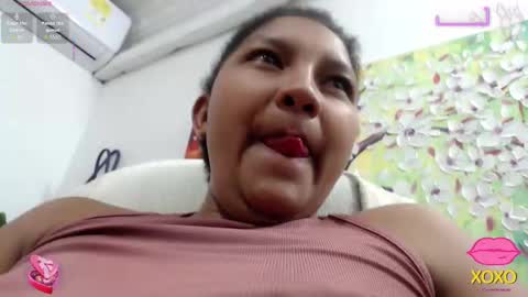 Snapshot of elly_willis chatting on October 5, 2025, 12:03 pm Elly online show from October 5, 2025, 12:03 pm