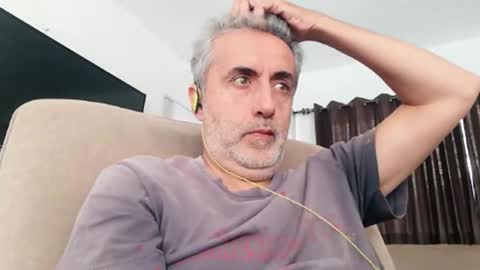 Snapshot of elmejorfvb2 chatting on February 1, 2025, 6:19 pm fer online show from February 1, 2025, 6:19 pm