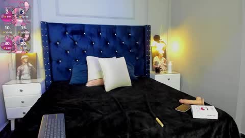 Snapshot of elodie_walker chatting on January 16, 2025, 11:26 am Elodie  online show from January 16, 2025, 11:26 am