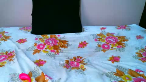 Snapshot of elodielynn chatting on February 23, 2025, 7:28 pm elodielynn online show from February 23, 2025, 7:28 pm