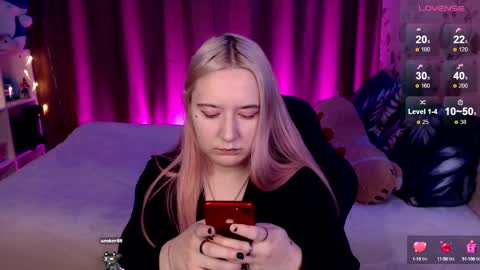 Ela give me a thumbs up if you like it  and this is important for the development of the account online show from December 21, 2024, 8:00 pm