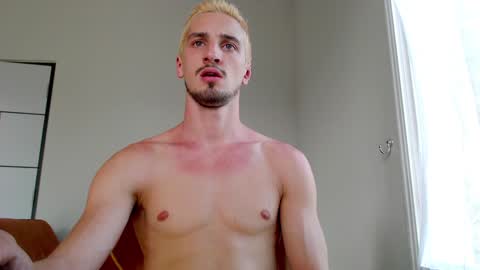 Snapshot of elpsycongrooo chatting on February 4, 2025, 9:28 am elpsycongroo online show from February 4, 2025, 9:28 am