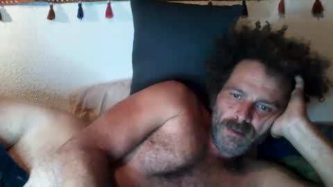 Snapshot of elyjahoye chatting on October 9, 2025, 10:41 pm elyjahoye online show from October 9, 2025, 10:41 pm