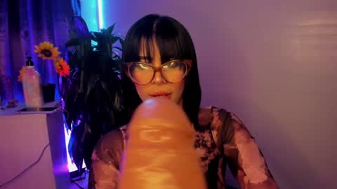 Snapshot of ema_lambert chatting on December 18, 2024, 11:08 pm Ema Lambert online show from December 18, 2024, 11:08 pm