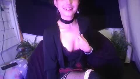 Snapshot of embers_of_eternity chatting on December 3, 2024, 1:30 am Ellie online show from December 3, 2024, 1:30 am