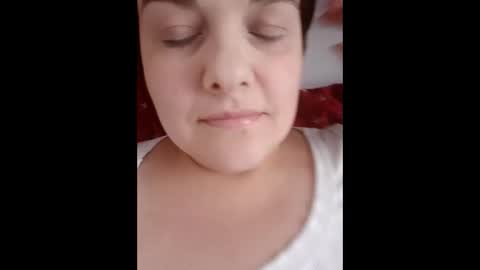 Snapshot of emelly_sinn chatting on November 11, 2025, 10:15 am emelly_sinn online show from November 11, 2025, 10:15 am