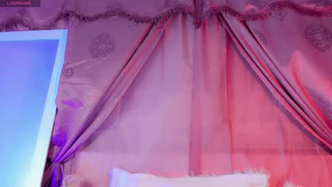 Snapshot of emely_rous chatting on December 10, 2024, 7:16 am Emely Rous online show from December 10, 2024, 7:16 am