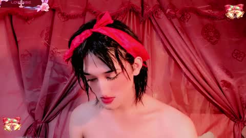 Snapshot of emely_rous chatting on December 14, 2024, 10:02 am Emely Rous online show from December 14, 2024, 10:02 am