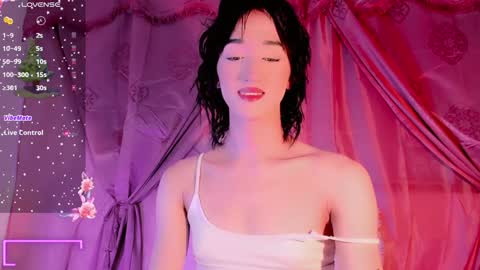 Snapshot of emely_rous chatting on December 22, 2024, 9:00 am Emely Rous online show from December 22, 2024, 9:00 am