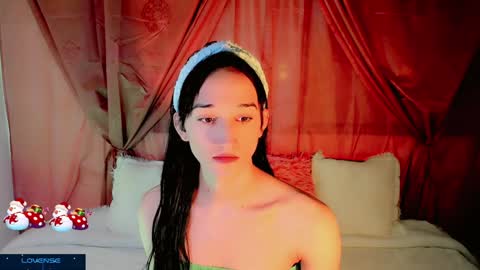 Snapshot of emely_rous chatting on December 28, 2024, 8:16 am Emely Rous online show from December 28, 2024, 8:16 am