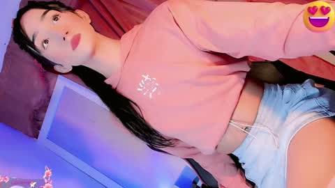 Snapshot of emely_rous chatting on January 10, 2025, 2:35 am Emely Rous online show from January 10, 2025, 2:35 am