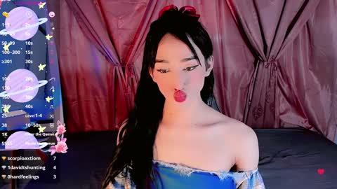 Snapshot of emely_rous chatting on January 15, 2025, 5:29 am Emely Rous online show from January 15, 2025, 5:29 am