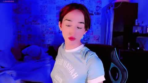 Snapshot of emely_rous chatting on October 19, 2025, 10:16 am Emely Rous online show from October 19, 2025, 10:16 am