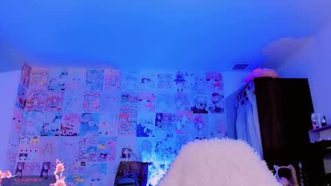 Snapshot of emely_rous chatting on October 23, 2025, 12:04 pm Emely Rous online show from October 23, 2025, 12:04 pm