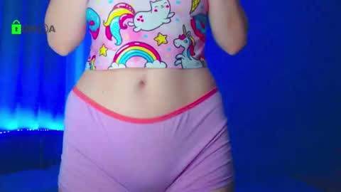 Emely online show from September 30, 2025, 7:35 am