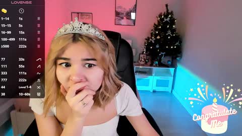 Snapshot of emi_joy chatting on January 6, 2025, 9:54 pm Emily follow me online show from January 6, 2025, 9:54 pm