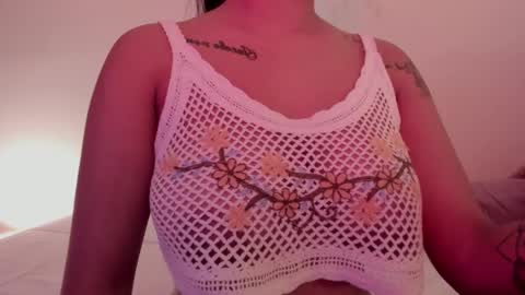 Emilia Big Boobs online show from January 26, 2025, 1:09 am