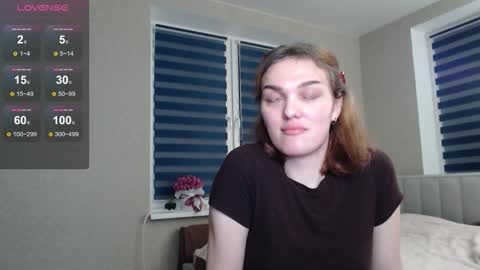 Snapshot of emiliarhodes chatting on October 24, 2025, 8:38 pm Emi online show from October 24, 2025, 8:38 pm