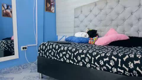 Snapshot of emily_jhons2 chatting on October 21, 2025, 2:18 pm Emily jhon online show from October 21, 2025, 2:18 pm