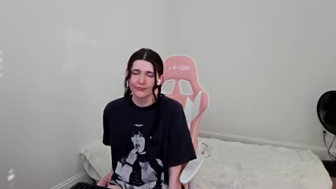 Snapshot of emilyfox5 chatting on September 30, 2025, 11:10 pm emilyfox5 online show from September 30, 2025, 11:10 pm