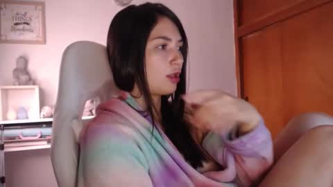 Snapshot of emilyjangcandy_ chatting on October 18, 2025, 10:27 am Emily Jang online show from October 18, 2025, 10:27 am