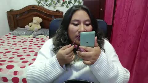 Snapshot of emilylove14 chatting on January 10, 2025, 1:32 am Emily Cortez online show from January 10, 2025, 1:32 am