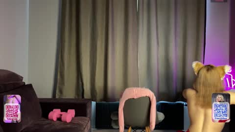 Snapshot of eminent_eva chatting on September 9, 2025, 2:11 am Eminent Eva online show from September 9, 2025, 2:11 am