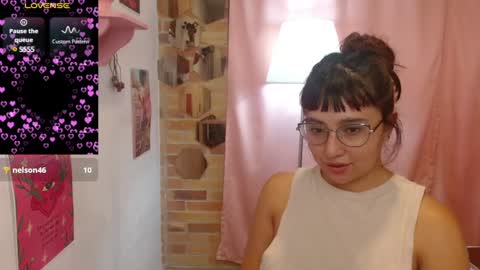 Snapshot of emitaa17228 chatting on February 7, 2025, 8:31 pm emma online show from February 7, 2025, 8:31 pm