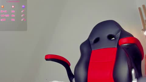 Snapshot of emma_cleir chatting on October 7, 2025, 8:39 pm emma cleir online show from October 7, 2025, 8:39 pm