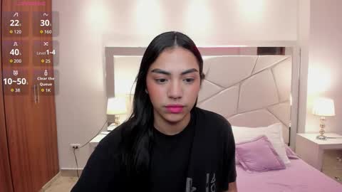 Snapshot of emma_connor1 chatting on November 8, 2025, 11:32 am Emma online show from November 8, 2025, 11:32 am