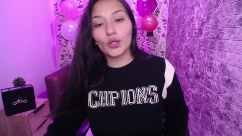 Snapshot of emma_garciaa_ chatting on January 31, 2025, 9:48 am emma online show from January 31, 2025, 9:48 am