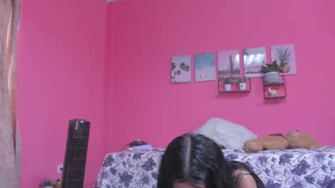 Snapshot of emma_lean chatting on December 24, 2024, 12:33 pm whises lits online show from December 24, 2024, 12:33 pm