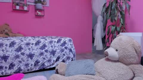 Snapshot of emma_lean chatting on January 24, 2025, 1:14 pm whises lits online show from January 24, 2025, 1:14 pm