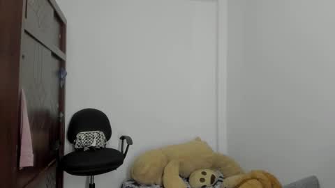 Snapshot of emma_lean chatting on October 3, 2025, 11:07 am whises lits online show from October 3, 2025, 11:07 am