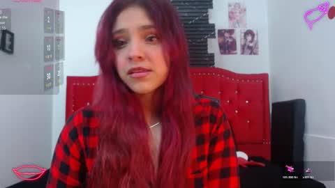 Snapshot of emma_lenox chatting on October 20, 2025, 2:17 pm Sara online show from October 20, 2025, 2:17 pm