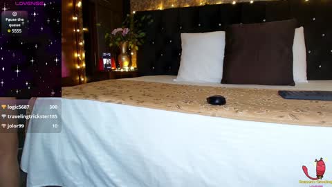 Snapshot of emma_xue chatting on December 14, 2024, 1:28 am Emma online show from December 14, 2024, 1:28 am