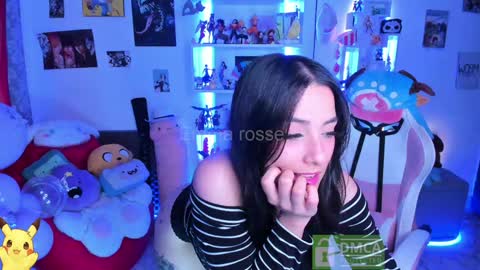 Snapshot of emmarosse11 chatting on January 29, 2025, 7:00 pm Emma online show from January 29, 2025, 7:00 pm